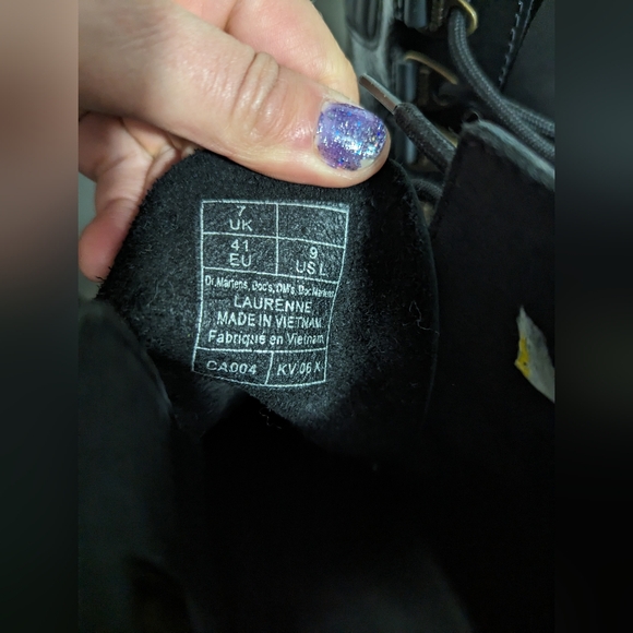 Doc Martens - Picture 3 of 3